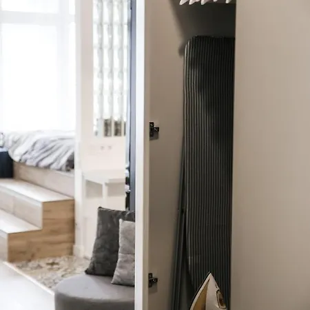 Recharge Apt 44 - аркадия, вид моря, терраса, парк Апартаменты Одесса